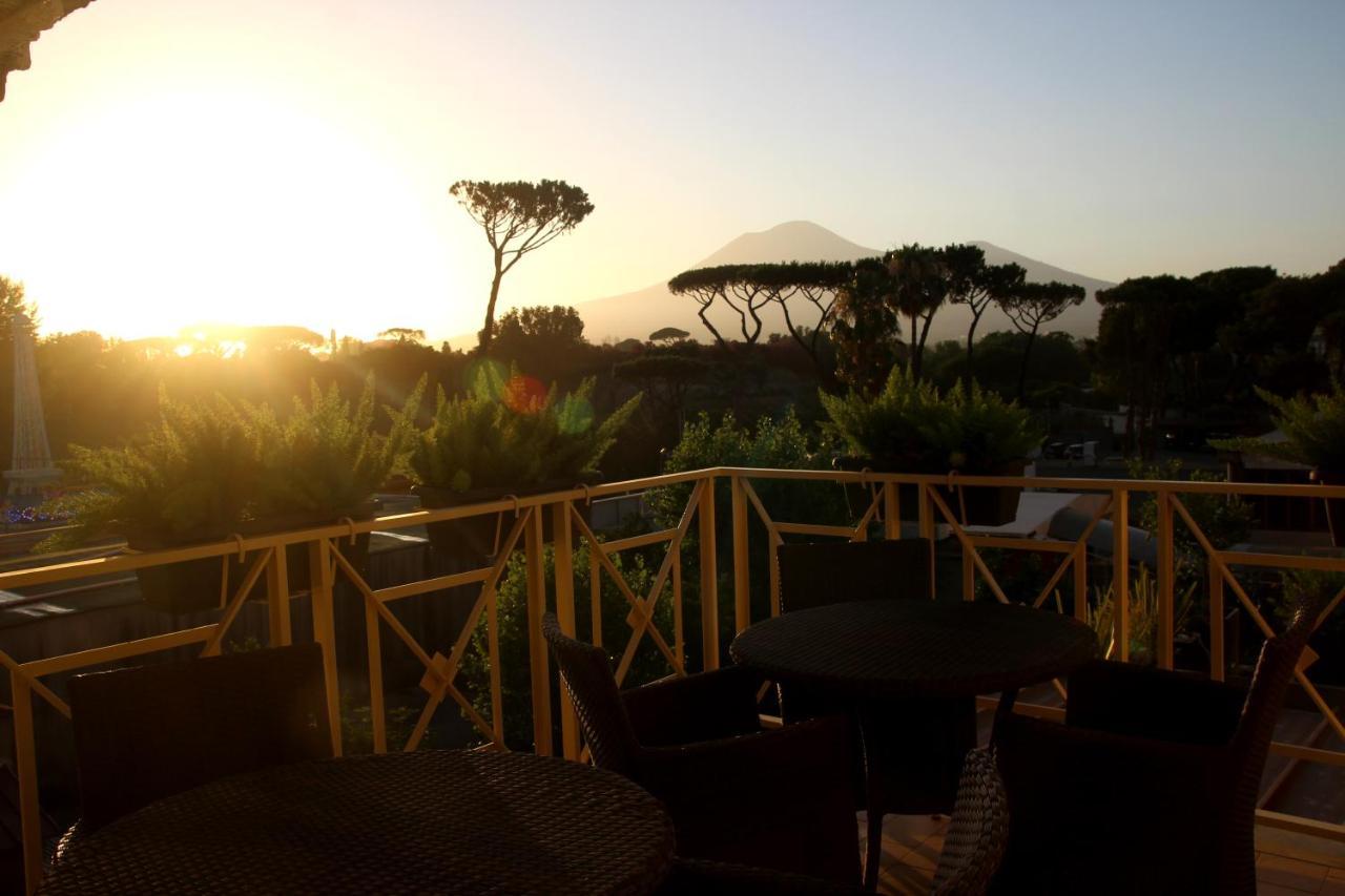 Pompei Luxury Suite Bagian luar foto